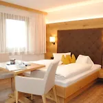 Gaestehaus Pirker Bed & Breakfast