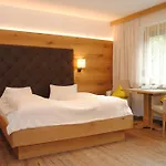 Gaestehaus Pirker Bed & Breakfast Finkenberg