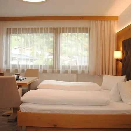 Gaestehaus Pirker فندق مبيت وإفطار فينكنبرغ