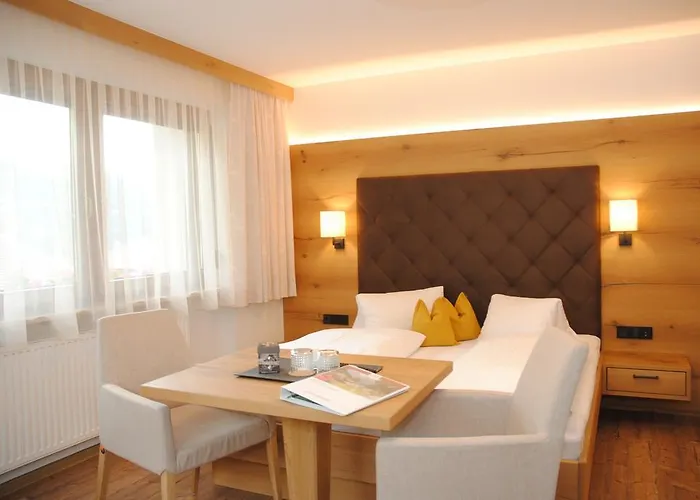 Gaestehaus Pirker Panzió Finkenberg