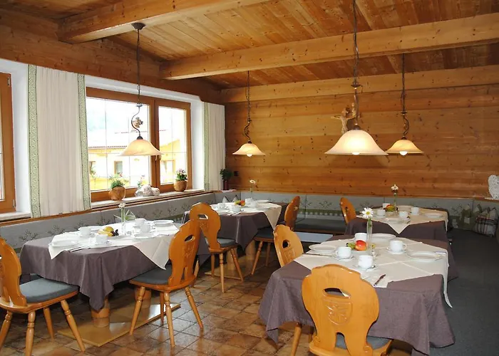Gaestehaus Pirker Bed & Breakfast